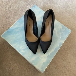 Call it Spring Classic Satin Pump